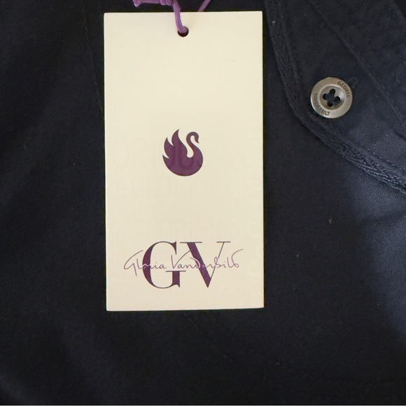 NEW Gloria Vanderbilt Women's Black Capris Size 8 ~ Perfect - Picture 4 of 13